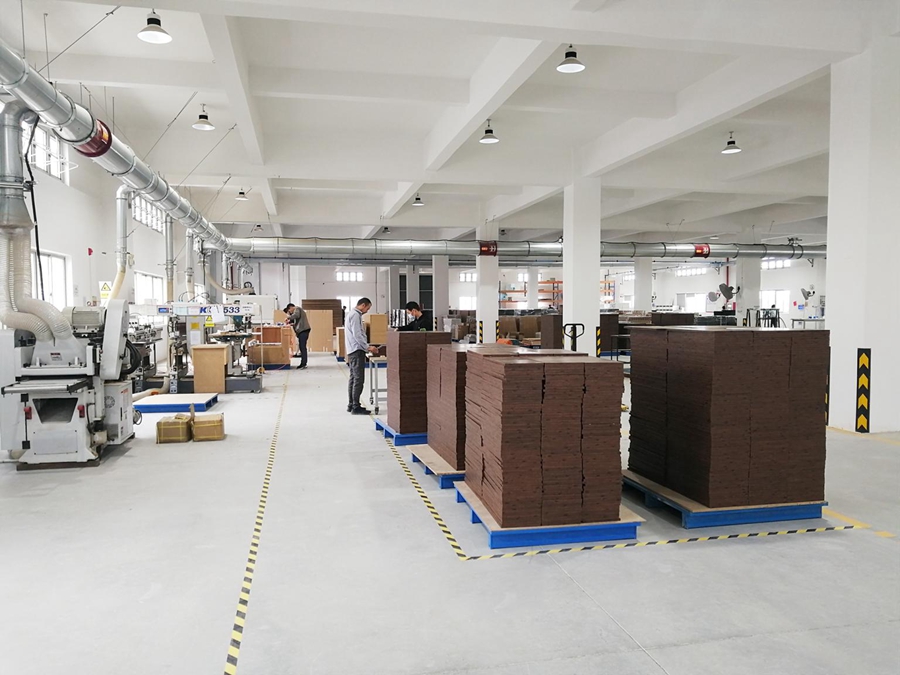 優尼科斯居家辦公用品需求量增大，訂單暴增